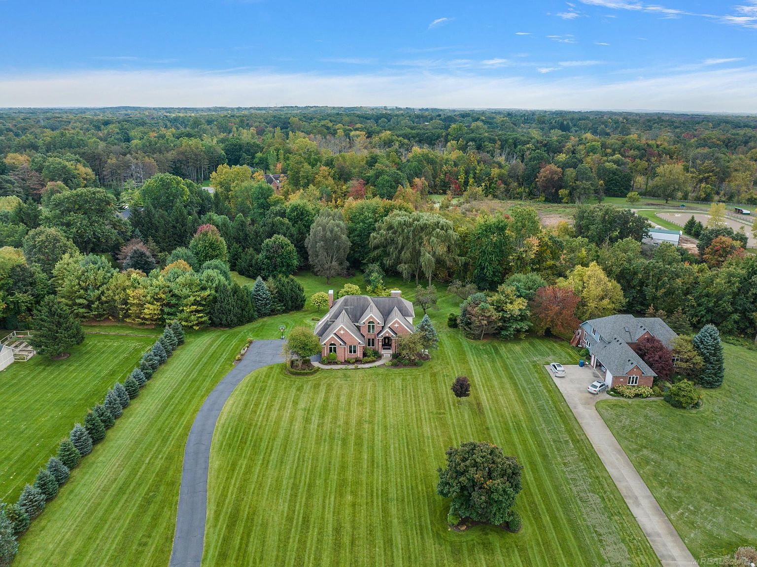 190 Sequoia Ln, Leonard, MI 48367 MLS 50124044 Zillow