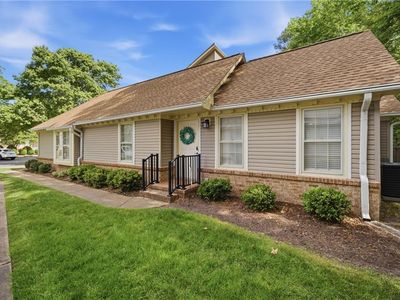 1307 Eagles Trace Path APT C, Chesapeake, VA, 23320
