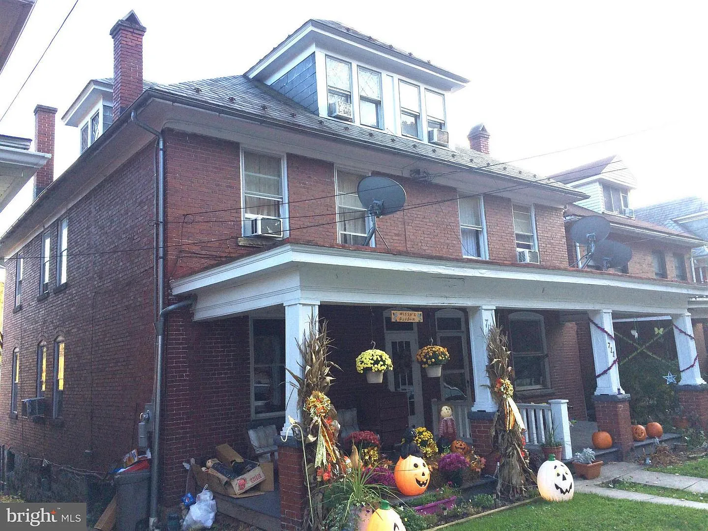 711 Bedford St photo 1