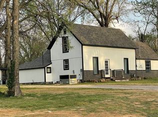 1501 E Cherokee St, Wagoner, OK 74467