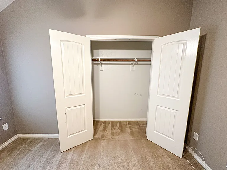 1715 Nestledown Dr — Photo 21