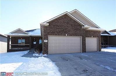 2nd image of 2753 Shadowbrook Dr