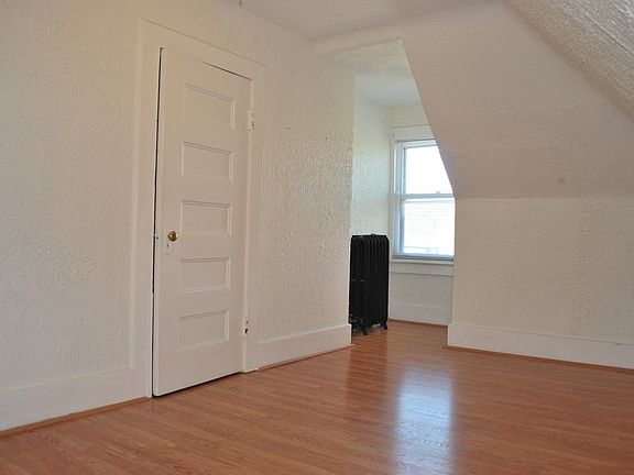 1st bedroom