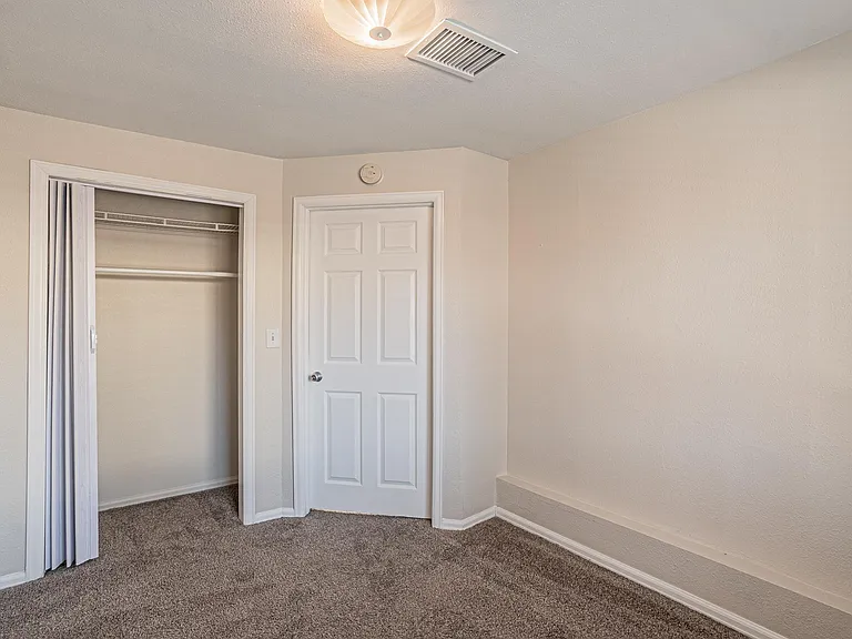 6901 Grandview Ave #B — Photo 7