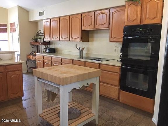 3rd image of 1675 W Honeysuckle Ln