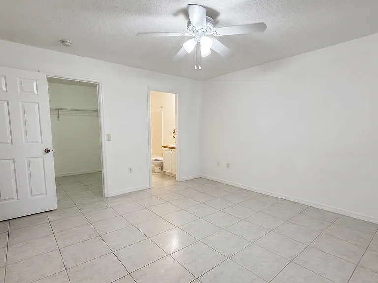 1022 Foster Rd #B — Photo 11