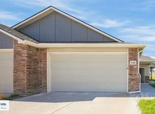 5784 E Bristol Cir #5784, Wichita, KS 67207