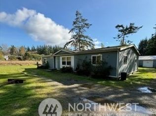 305 W Troxell Rd, Oak Harbor, WA 98277