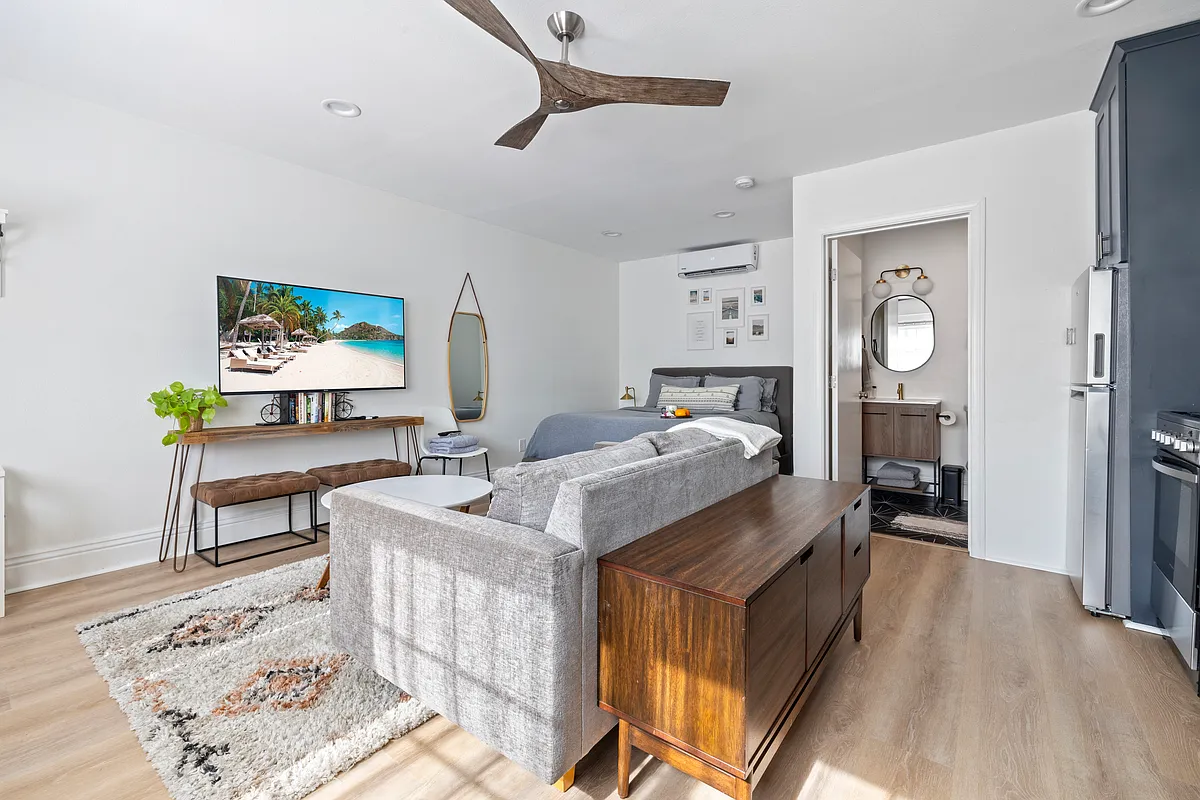 Building Photo - 3634 Granada Ave #3634
