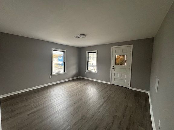 5th image of 19 Boutelle St