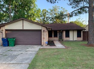 704 Noreda St, Angleton, TX 77515