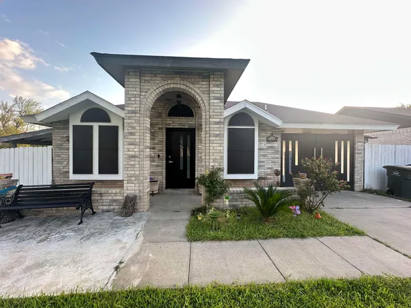 122 Tours Ln, Laredo, TX 78045