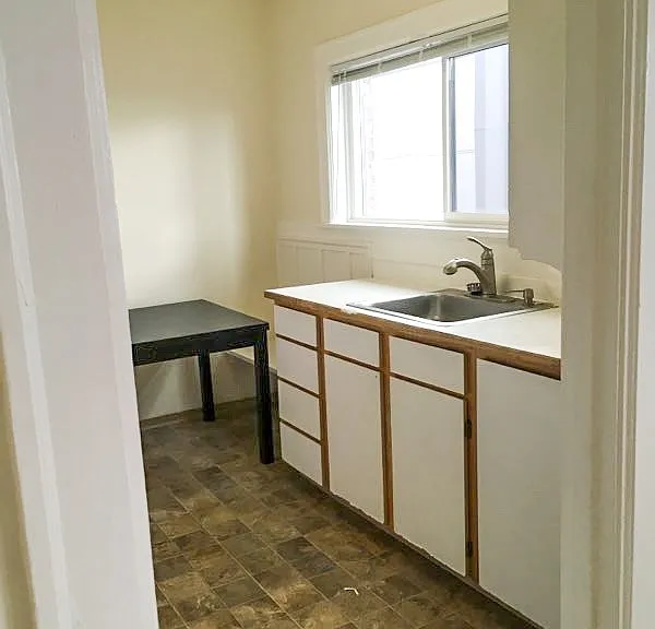 Madison Court — Photo 28