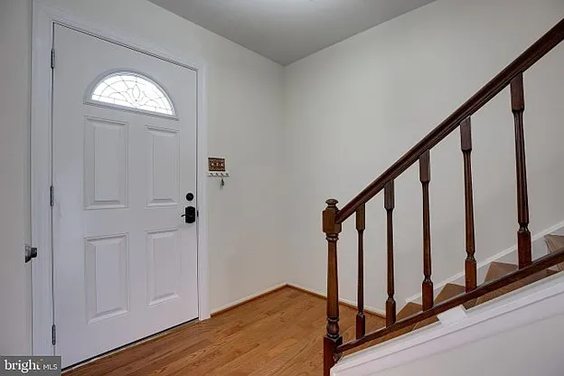 3205 Silverstone Ct — Photo 2