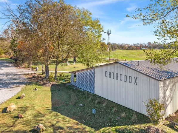 15660 & 15656 Ball Rd, Elkins, AR 72727