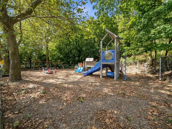 473 Undercliff Avenue image 33 of 33