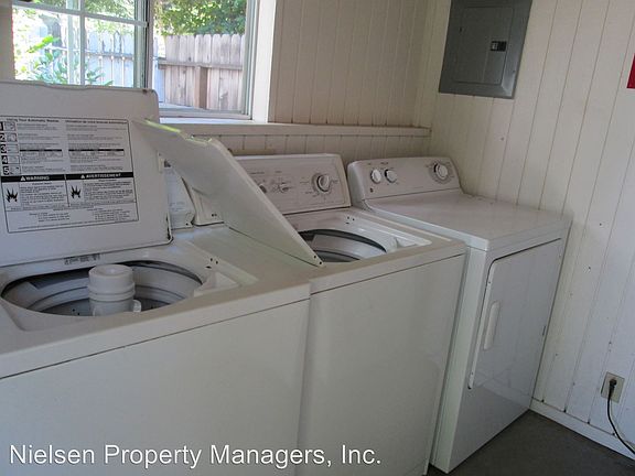 2nd image of 901 26th St APT 01S