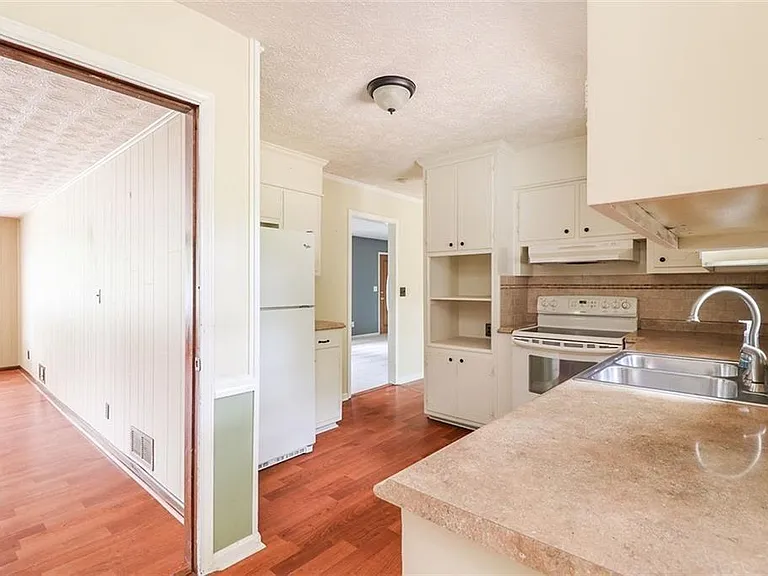 1291 Stephens St SW — Photo 16