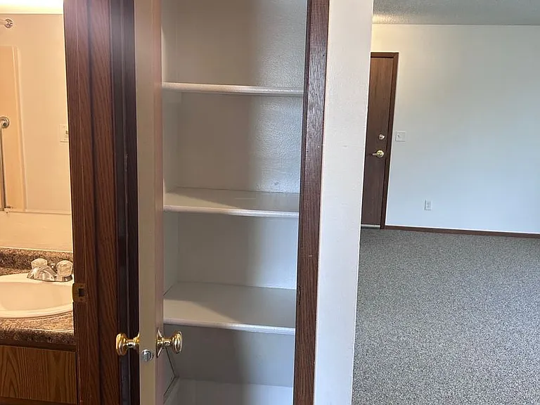 1220 Hardin Dr — Photo 14