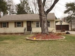 1996 Manton St N, Maplewood, MN 55109