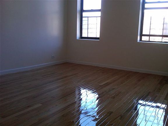 2nd image of 663 Allerton Ave