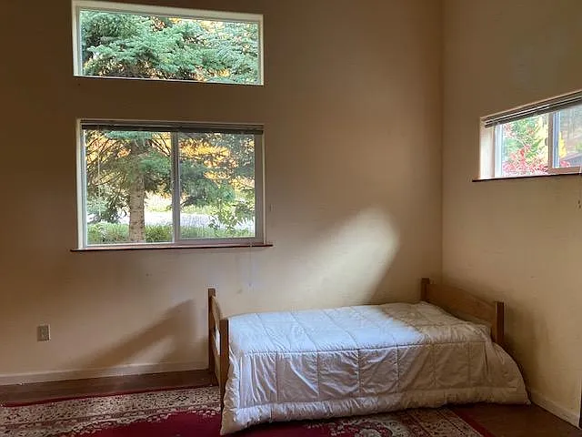 Large extra room used as bedroom but has no closet