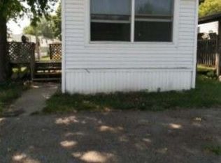 140 N Pleasant Ave SE #3, Lowell, MI 49331