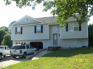 176 Beccas Dr, Hoschton, GA 30548