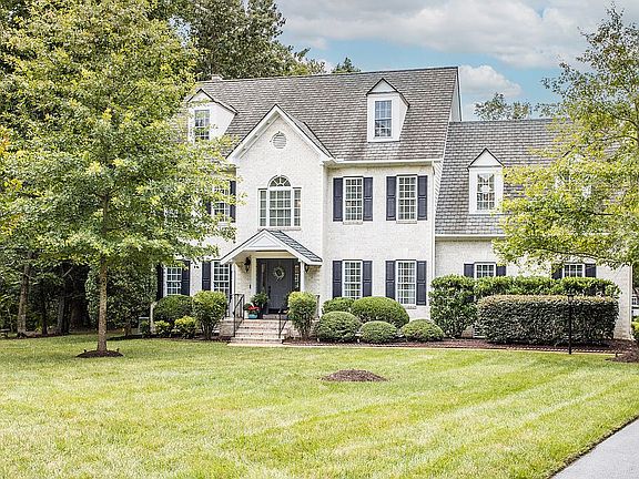 3rd image of 9536 Owl Trace Dr