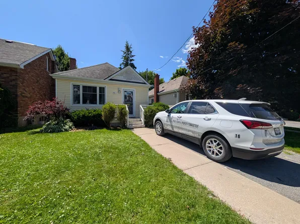 342 Mack St, Kingston, ON K7L 1R3