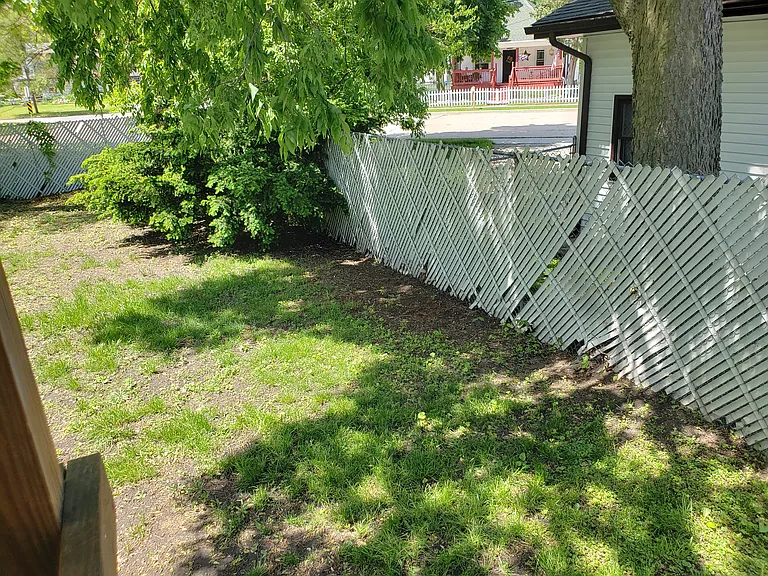 501 W Buttles St — Photo 18