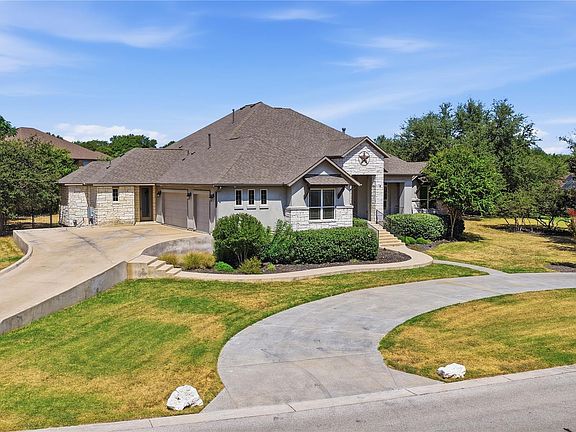 4th image of 205 Standing Oak Dr