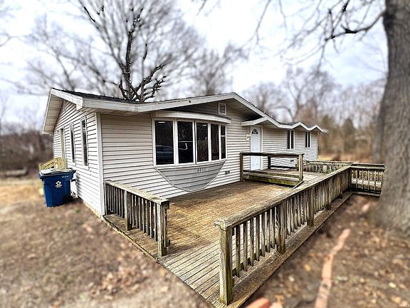 2nd image of 8051 N Cardinal Rd