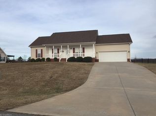 159 Goldenrod Ln, Lexington, NC 27295
