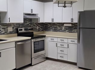 1535 Smith St Unit 4, North Providence, RI 02911