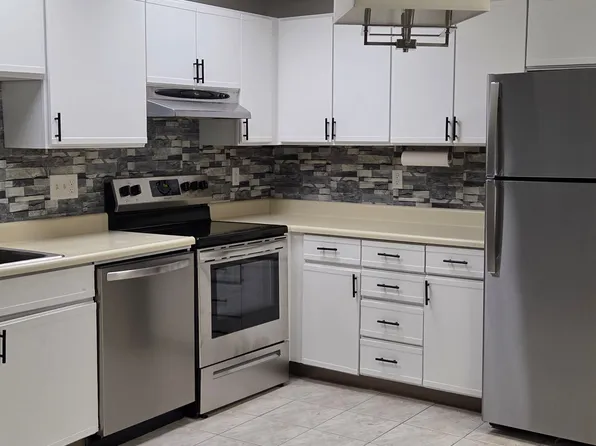 1535 Smith St Unit 4, North Providence, RI 02911