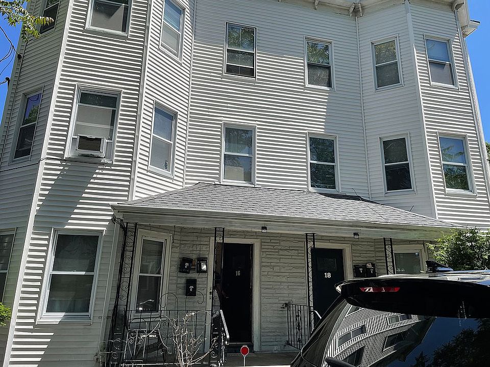 2nd image of 18 White Street Pl