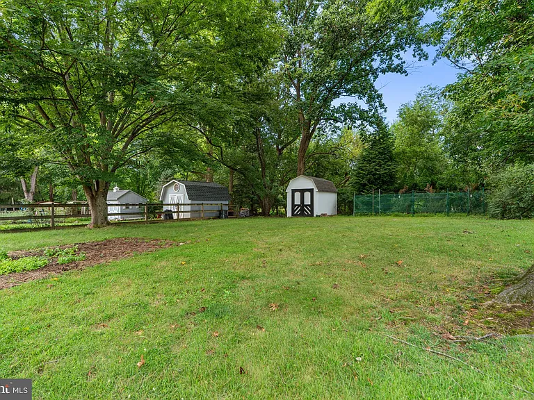 8428 Braddock Way — Photo 41