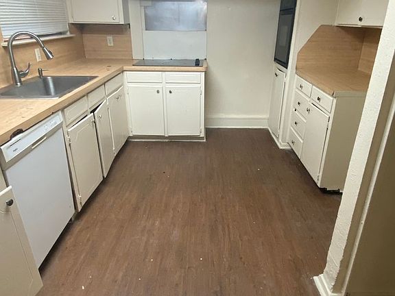 3rd image of 1900 Westminster St #108