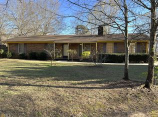 427 Hilltop Way, Toccoa, GA 30577