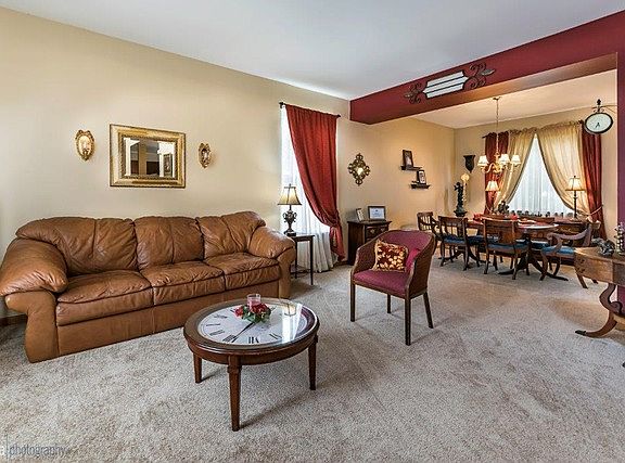 2nd image of 10524 Somerset Ln
