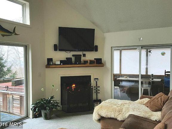 4th image of 46 Alta Vista Dr