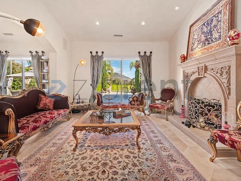 18545 Aliso Canyon Rd — Photo 8