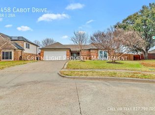 4458 Cabot Dr, Grand Prairie, TX 75052