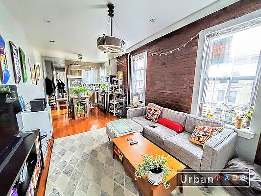 1st image of 332 Vernon Ave APT 7