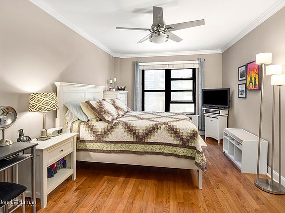 5th image of 405 W 57th St APT 3G
