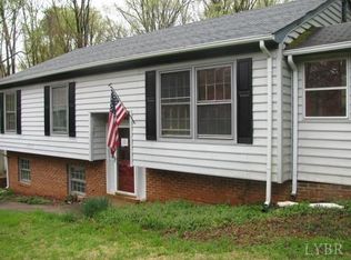140 Oakland Dr, Madison Heights, VA 24572