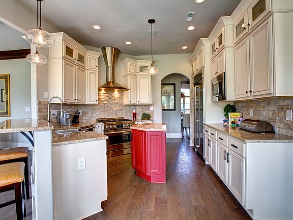 4th image of 3 Oakshire Pl SE