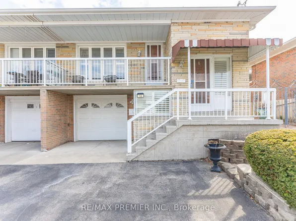 16 Orchardcroft Cres, Toronto, ON M3J 1S8