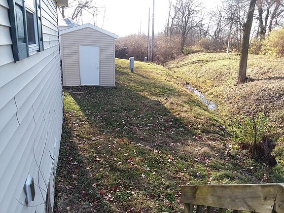 5th image of 279-279 West Dr